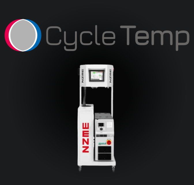 CycleTemp-Temperiergerät vor Kunststoffgranulat